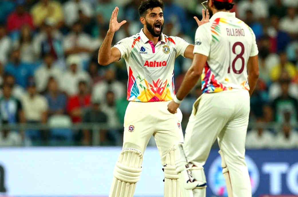 হরমনপ্রীতের বিদায়, ম্যান্ডানার অভিষেক: ভারতীয় নারী ক্রিকেটের নেতৃত্ব বদলের ভেতরের হিসাব